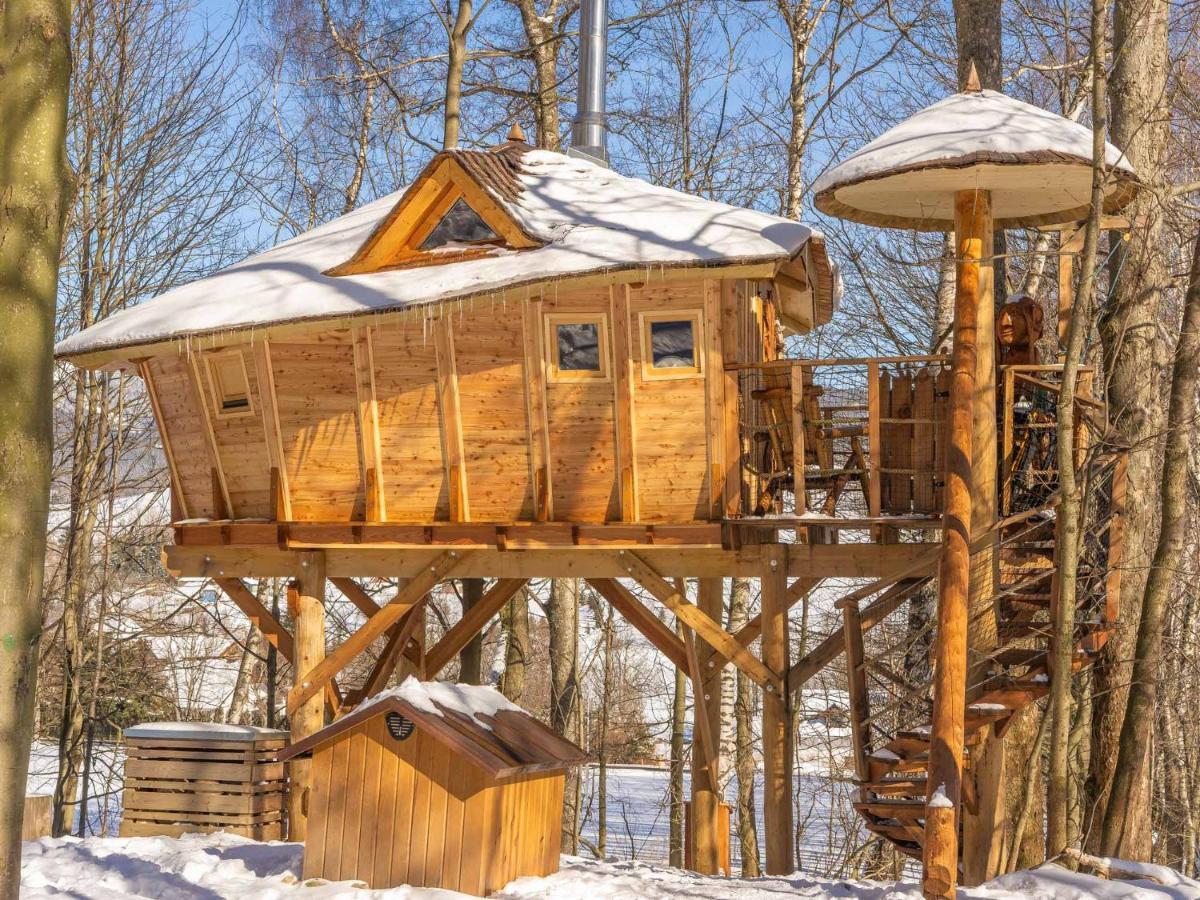 Отель Treehous Sneznik S Wellness Долни-Морава Экстерьер фото