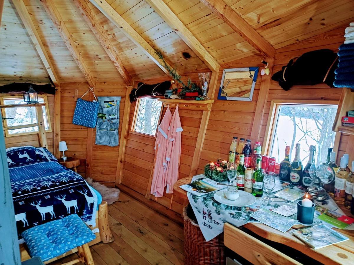 Отель Treehous Sneznik S Wellness Долни-Морава Экстерьер фото